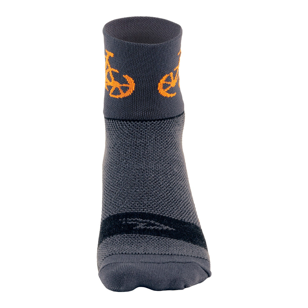 Chaussettes de trail - Ondes Oranges – Pente Douce Chaussettes de trail - Ondes Oranges – Pente Douce
