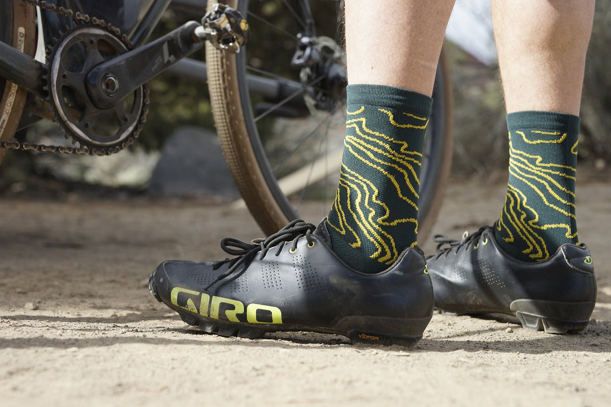 Topo Crew Cycling Socks | Aireator 6” Cuff | DeFeet