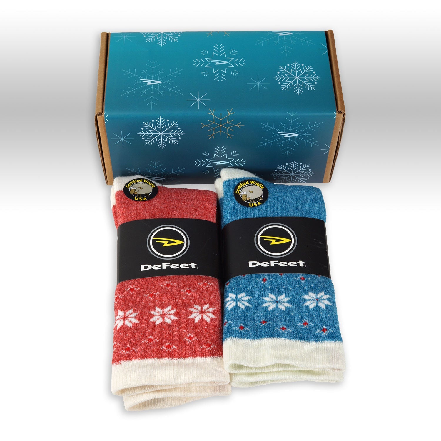 Holiday gift box including 2 pairs of thick wool holiday socks